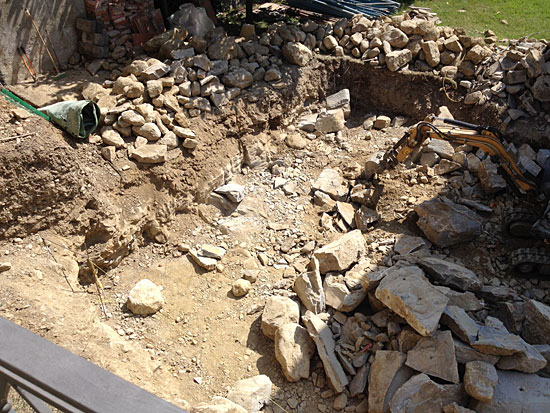 Demolizione Roccia o Pietra panorama durante l' intervento