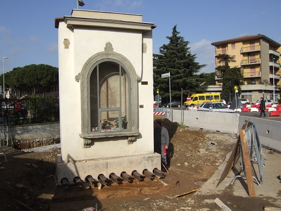 Spostamento di Tabernacolo di pregio storico,
preparazione del supporto mediante Carotaggio calibrato
